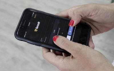 Китай видалив додаток для гей-знайомств Grindr. Все через Олімпіаду