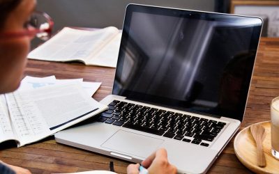 Відбір на участь в онлайн-тренінгу для психологів та психологинь з питань консультування ЛГБТ-спільноти (червень)