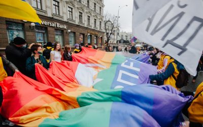 “Бунтуй! Кохай! Права не віддавай!” та “Нумо, Харків! Права замість парків!”: Учасники та учасниці з Запоріжжя долучилися до КиївПрайд та ХарківПрайд 2021